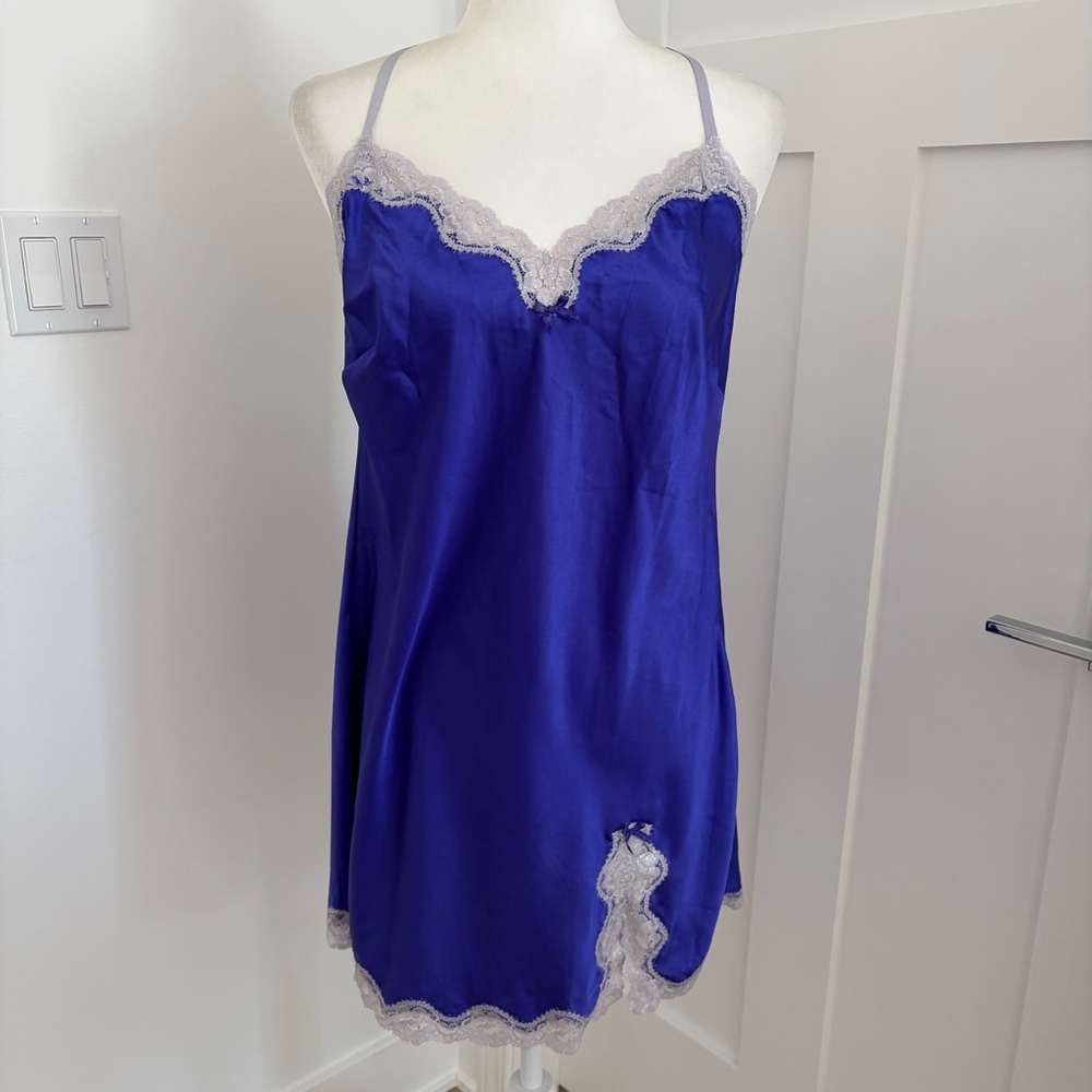 Victorias Secret Silky Purple Satin Lace Lined Chemise Slip Lingerie LARGE*E11